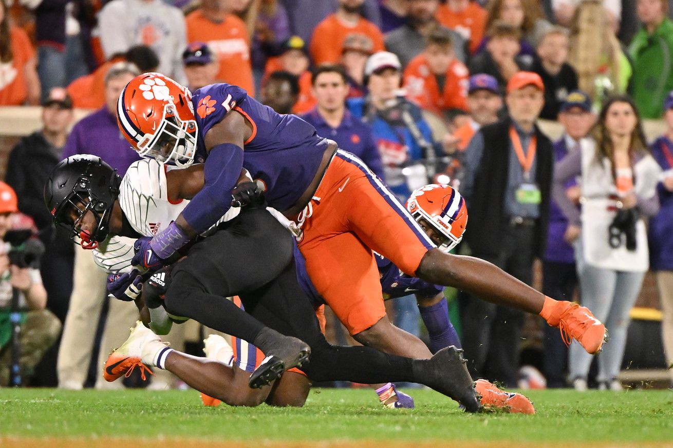 Louisville v Clemson