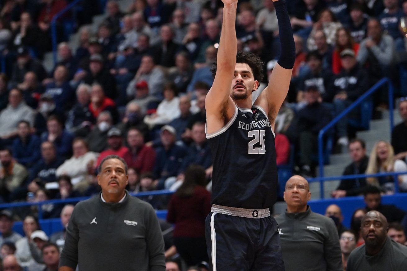 COLLEGE BASKETBALL: JAN 14 Georgetown at UConn