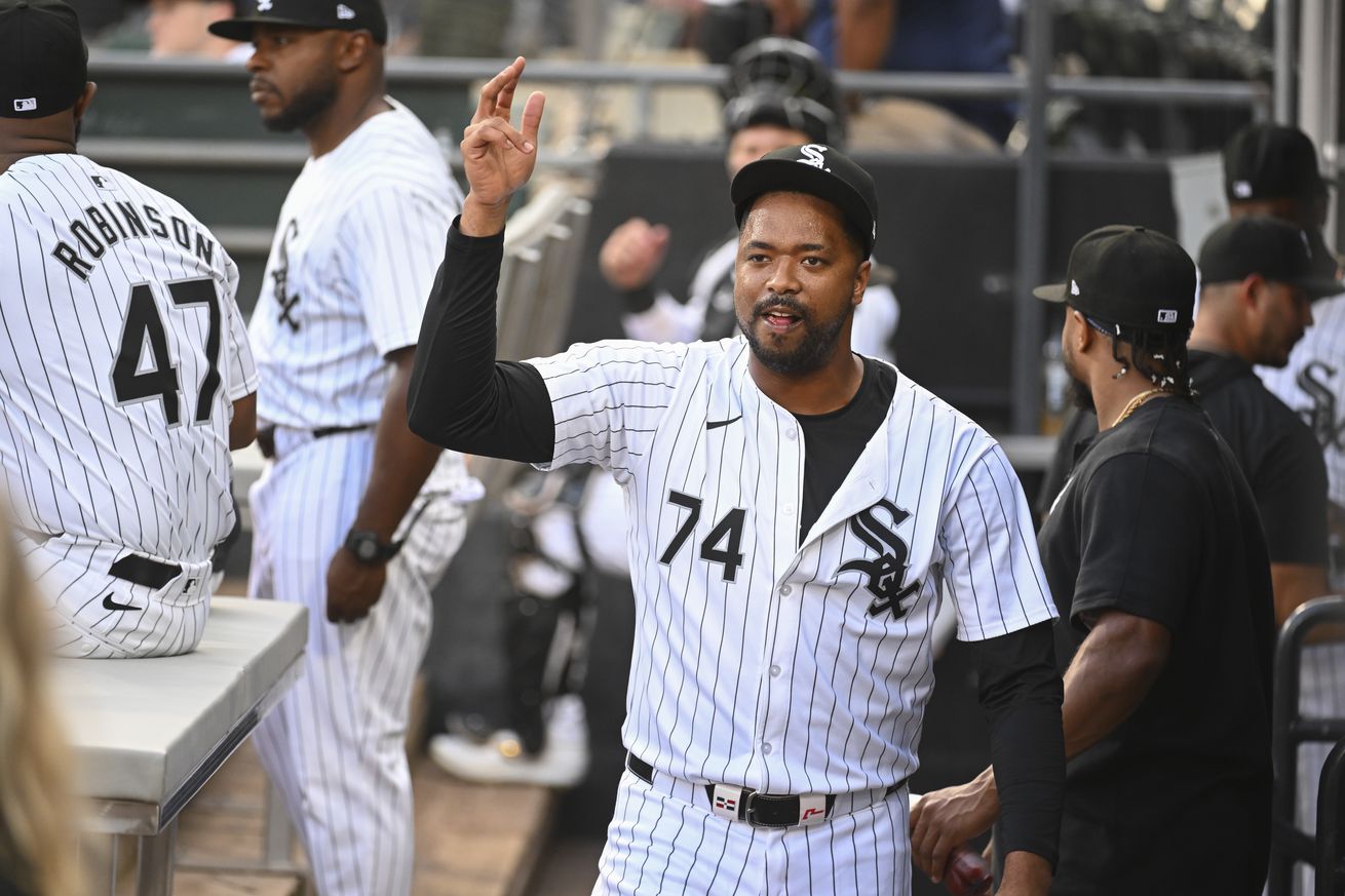 Kansas City Royals v Chicago White Sox