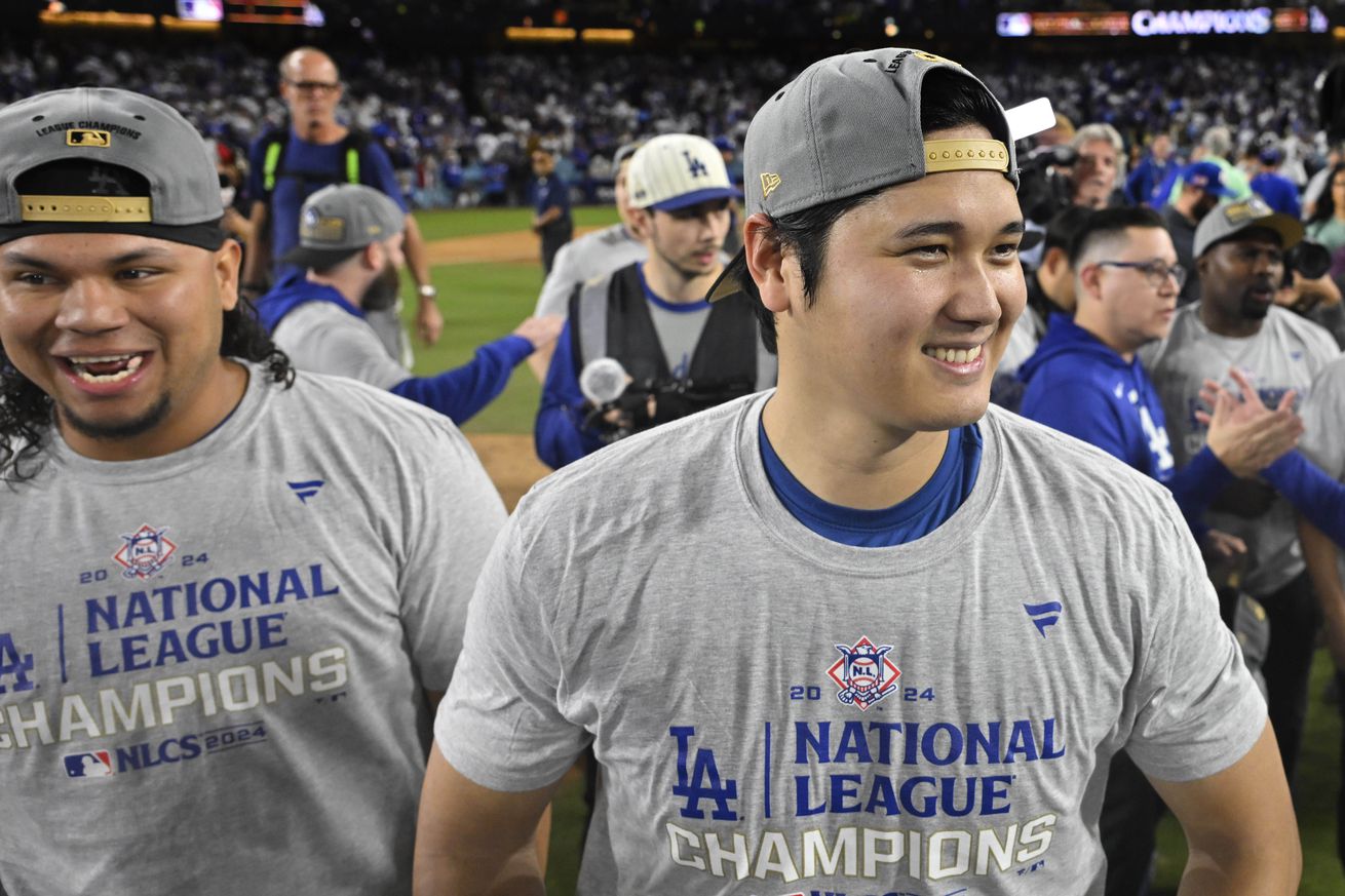 Los Angeles Dodgers defeat the New York Mets 10-5 to win game 6 of a National League Championship Series.