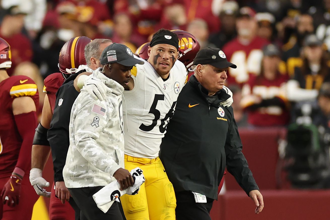 Pittsburgh Steelers v Washington Commanders