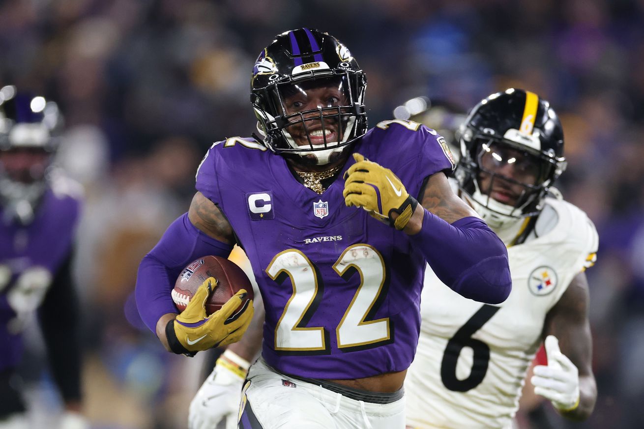 AFC Wild Card Playoffs: Pittsburgh Steelers v Baltimore Ravens