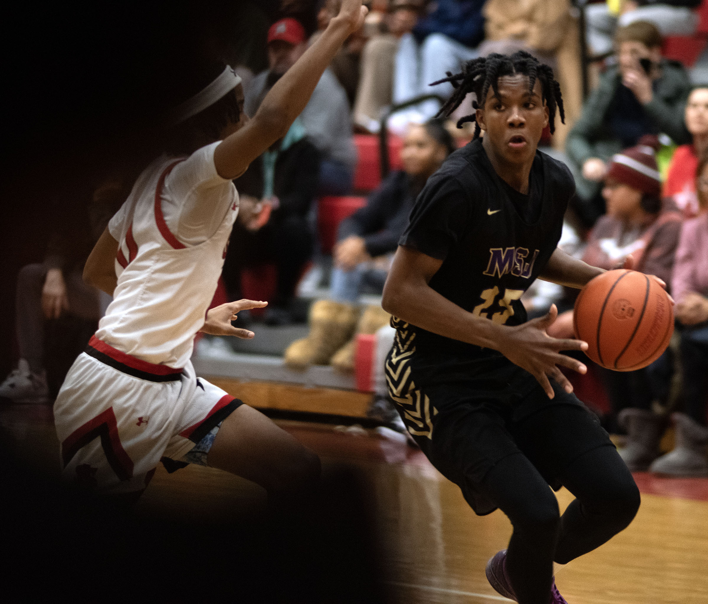 Jan. 3, 2025- Mount Saint Joseph’s Aaron Early tries to...